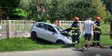Intervenție în cazul unui eveniment rutier în localitatea Voinești