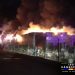VIDEO/ Incendiu izbucnit la o hală și la o clădire învecinată în Comuna Crevedia, sat Dârza