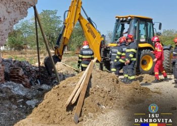 Mătăsaru – sat Poroinica – din primele date – un bărbat de 57 de ani ar fi fost prins sub zidul unei clădiri la care s-ar fi efectuat lucrări de renovare.