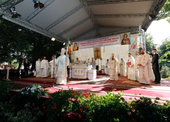 LA TÂRGOVIȘTE A FOST SĂRBĂTORIT SFÂNTUL IERARH NIFON, PATRIARHUL CONSTANTINOPOLULUI ŞI MITROPOLITUL ŢĂRII ROMÂNEŞTI