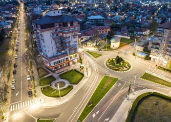 Veste excelentă pentru Târgoviște! A fost semnat contractul de execuție în cadrul căruia 64 de străzi și 55 de parcări din municipiul Târgoviște vor beneficia de un sistem nou și modern de iluminat public!