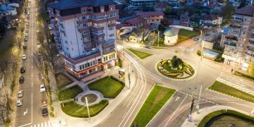 Veste excelentă pentru Târgoviște! A fost semnat contractul de execuție în cadrul căruia 64 de străzi și 55 de parcări din municipiul Târgoviște vor beneficia de un sistem nou și modern de iluminat public!