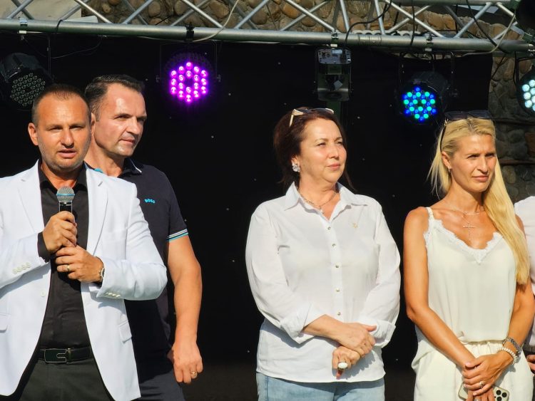 Deputat Carmen Holban, prezentă la evenimentele dedicate zilelor comunelor Doicești și Dobra