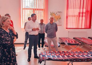 Președintele Consiliului Județean Dâmbovița, Corneliu Ștefan-Mâine, în ședința Consiliului Judeţean, vor fi aprobate primele sume pe care le vor putea folosi pentru persoanele ale căror gospodării au fost afectate de explozia de la Crevedia”