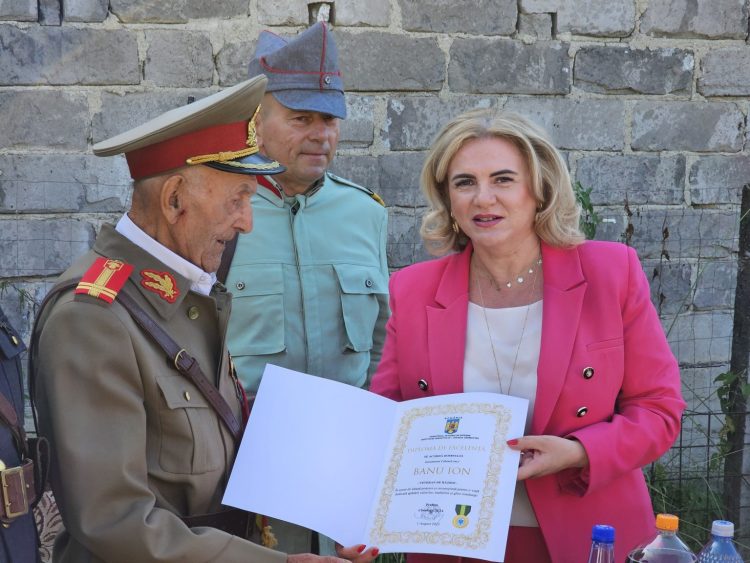 Mesajul Prefectului județului Dâmbovița cu ocazia omagierii veteranului de război, lt.col (rtr.) Banu Ion.