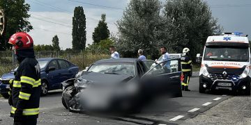 Video/Foto Intervenție în cazul unui eveniment rutier în localitatea Aninoasa