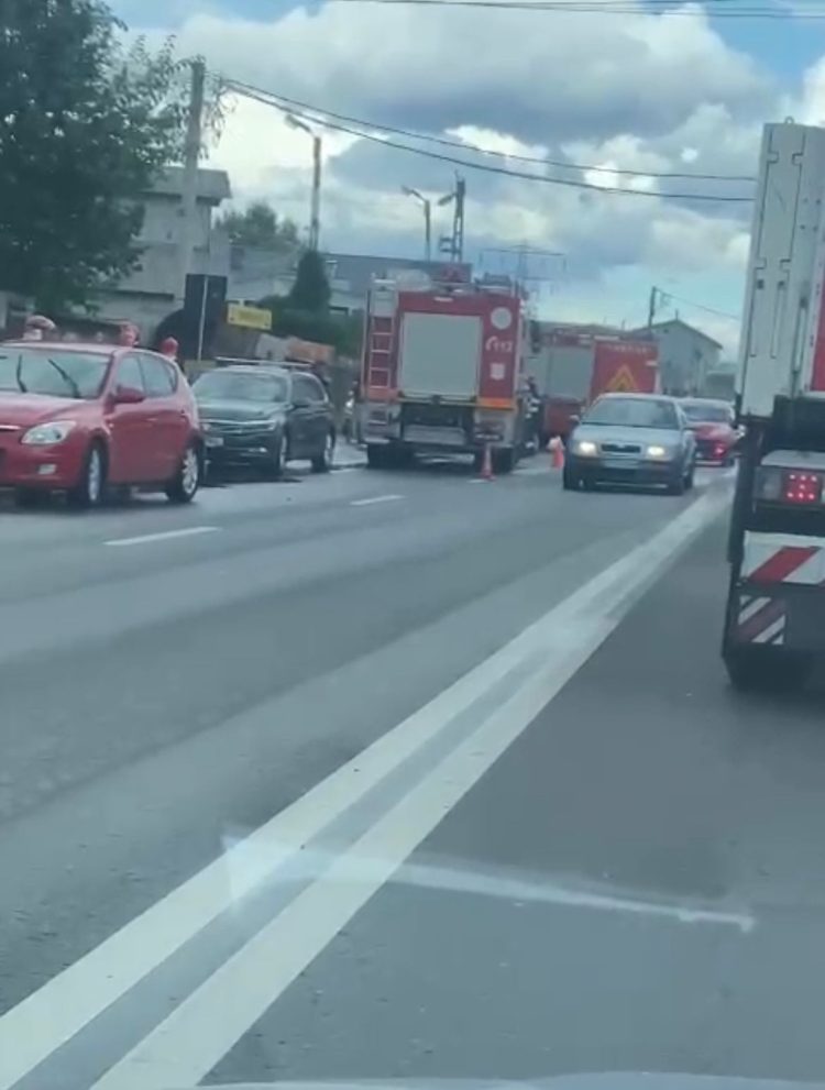 VIDEO-Eveniment rutier în municipiul Târgoviște, str. Aleea Sinaia