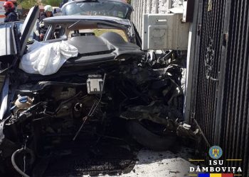 Accident în Moreni între un autoturism și un camion