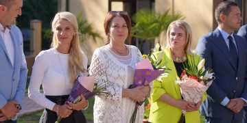 Carmen Holban – Deputat PSD -Astăzi, am avut bucuria de a participa la deschiderea noului an școlar în comunele Bărbulețu și Răzvad!