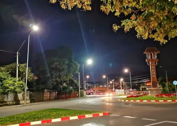 Au debutat lucrările prin care 64 de străzi și 55 de parcări din municipiul Târgoviște vor beneficia de un sistem nou și modern de iluminat public!