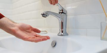 Vezi localitățile unde se va întrerupe furnizarea apei potabile pentru lucrări de igienizare la bazinul de stocare apă potabilă
