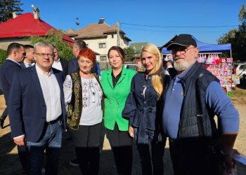 Deputat Carmen Holban: „Am avut plăcerea să particip la Festivalul Plăcintelor din Cândești și la Festivalul Dovleacului din Vulcana Pandele”