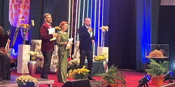 Festivalul Național de Romanțe Crizantema de Aur 2023, ediția a 56 -a, prima zi: Concurs de interpretare, lansări de CD-uri, recitaluri, medalioane omagiale Ciprian Porumbescu și Sabin Păutza!