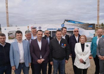 Deputatul PSD Dâmbovița, Marian Țachianu alături de conducerea CJD, vizită pe șantierul viitorului complex sportiv „Dâmbovița Arena”