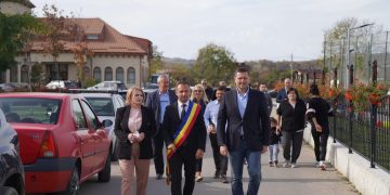 În comuna Doicești a fost inaugurat un teren multisport, a cărui valoare totală se ridică la aproximativ 663.000 de lei