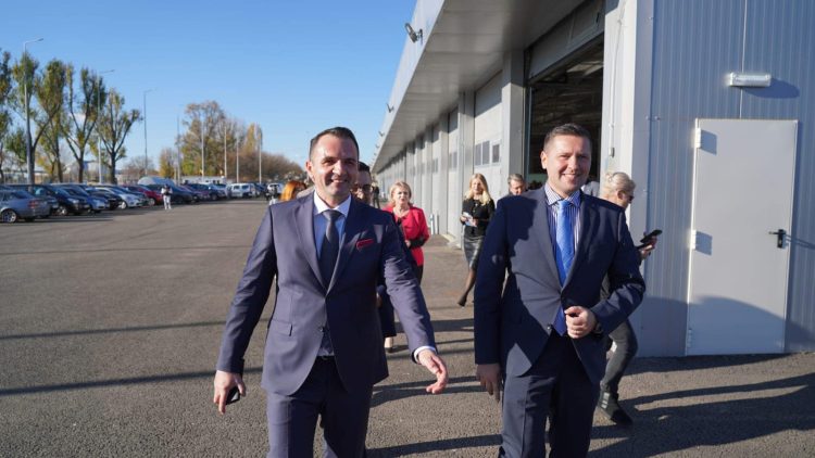 VIDEO -Corneliu Ștefan, președinte CJD: Astăzi, nu finalizăm lucrările la cea mai importantă investiție din municipiul Târgoviște, ci astăzi intrăm într-o nouă etapă pentru dezvoltarea municipiul Târgoviște și pentru județul Dâmbovița.