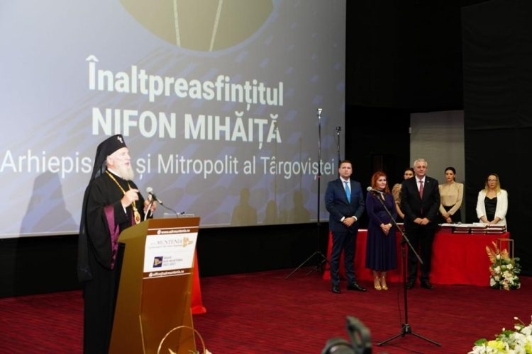 MITROPOLITUL NIFON A PARTICIPAT LA „GALA REGIO, PAȘAPORT SPRE DEZVOLTARE ÎN SUD-MUNTENIA! ”