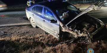Accident rutier produs între două autoturisme în comuna Dragomirești