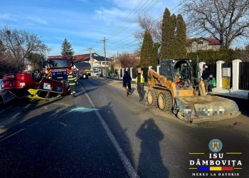 VIDEO- Intervenție în cazul unui eveniment rutier în localitatea Valea Voievozilor.