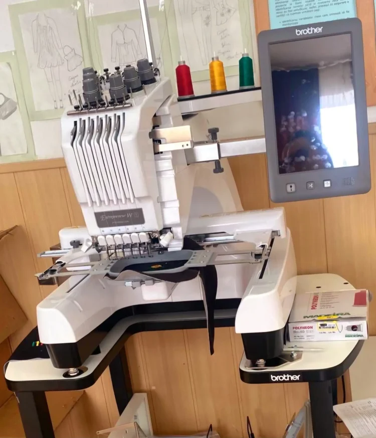 Liceul Tehnologic „Spiru Haret” primește o mașină automată de brodat de ultimă generații