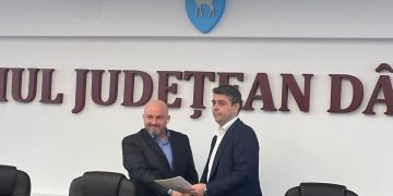 În comuna Butimanu vor fi înființate 12 stații pentru încărcarea mașinilor! Primarul Gabriel Dragnea a semnat astăzi contractul de finanțare!