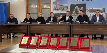 Consiliul Local Municipal Târgoviște a aprobat proiectul parcului fotovoltaic, cu fonduri europene, care va fi amenajat la Complexul Turistic de Natație