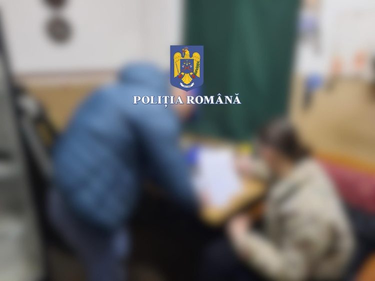 CERCETAȚI PENTRU CONSTITUIREA UNUI GRUP INFRACȚIONAL ORGANIZAT ȘI OBȚINEREA ILEGALĂ DE FONDURI