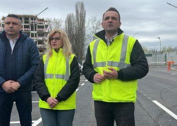 VIDEO- De mâine dimineață, se va putea utiliza noua intrare în parcul Chindia și la Gradina Zoologică, intrare realizată pe strada Cornel Popa, în zona skatepark și a pasarelei de acces pe Mihai Bravu.