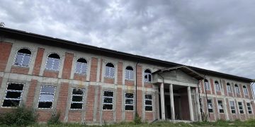 Se lucrează intens la Școala din Comuna Sălcioara!