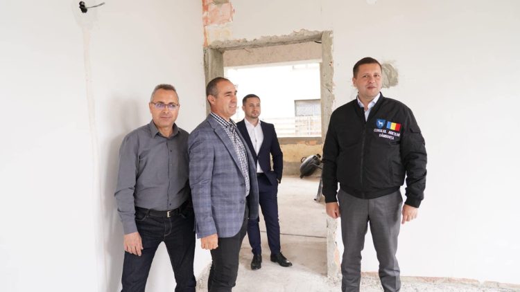 Galerie Foto/ Vizită în teren a Președintelui Consiliului Județean Dâmbovița, Corneliu Ștefan, pe șantierele din Cornătelu, Băleni și Dobra!