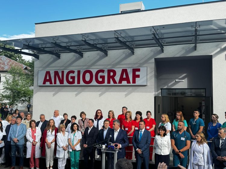 Președintele  Consiliului Județean Dâmbovița, Corneliu Ștefan, alături de premierul României, Marcel Ciolacu, ministrul Sănătății, Alexandru Rafila au inaugurat în această după-amiază, noul corp de clădire al Secției de Cardiologie a Spitalului Județean de Urgență din Târgoviște