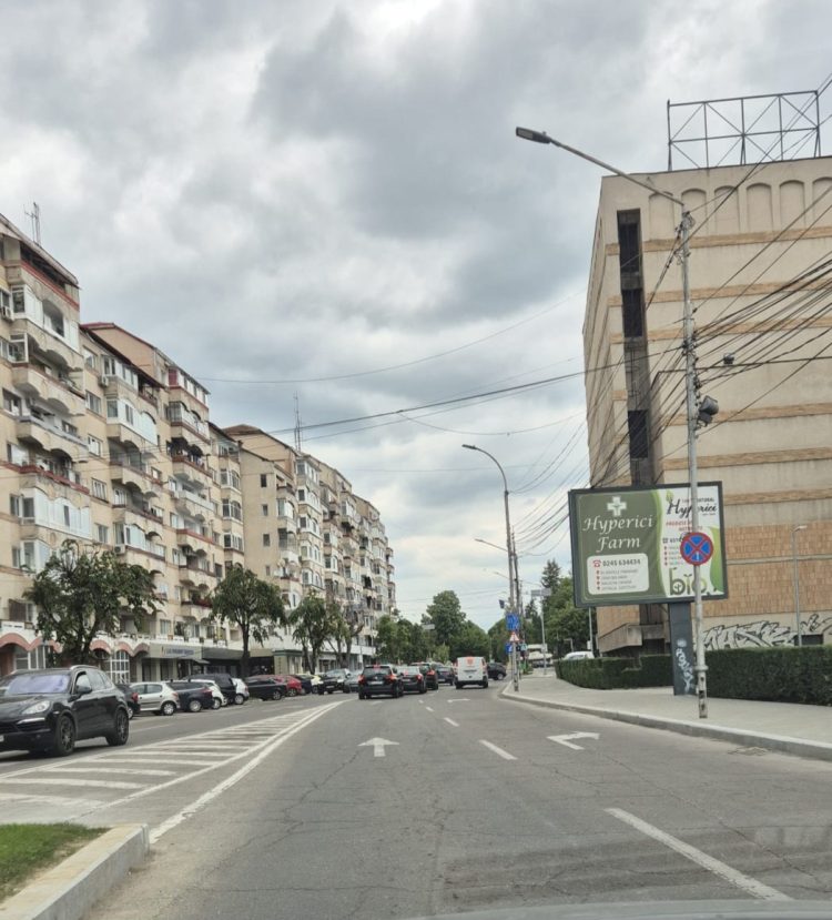 Încep lucrările de asfaltare a Străzii Grigore Alexandrescu!