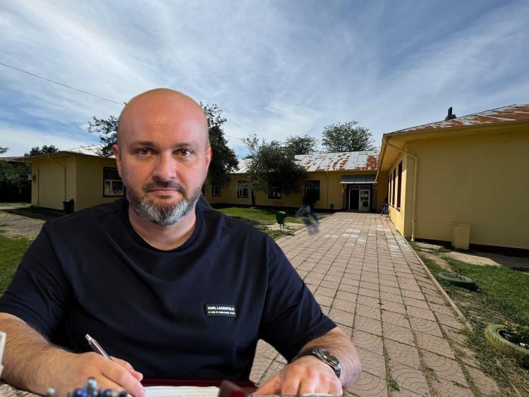 Vezi mesajul transmis tuturor învățătorilor, de către primarul comunei Butimanu, Dragnea Gabriel !