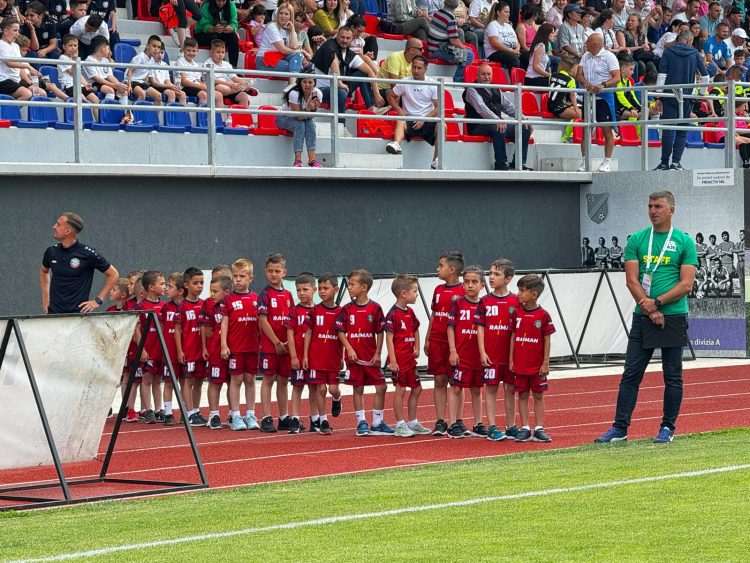 În cea de-a doua zi a evenimentului „Zilele Județului Dâmbovița”, copii au fost în prin plan