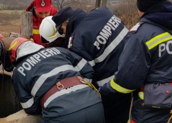 Intervenție de urgență la Doicești: Salvatorii acționează pentru extragerea unui băiat căzut într-un puț adânc de 9 metri!