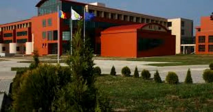 ADMITERE 2024 la UNIVERSITATEA „VALAHIA” DIN TÂRGOVIȘTE