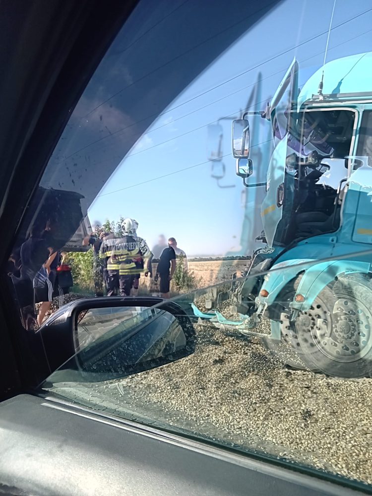 Accident rutier produs pe DN 71