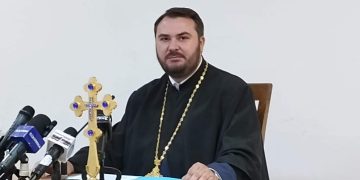Domnilor și doamnelor, distinși reprezentanți ai presei, am deosebita bucurie să vă urez: Bine ați venit la Conferința de presă dedicată sărbătorii Sf. Ier. Nifon, Patriarhul Constantinopolului și Mitropolitul Țării Românești din anul 2024!
