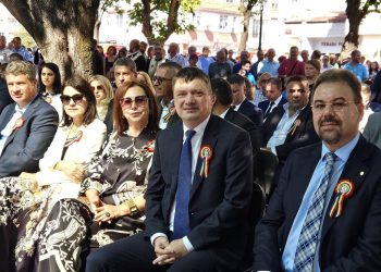 Deputatul PSD Carmen Holban alături de Mii de Credincioși la Sărbătoarea Sfântului Ierarh Nifon în Târgoviște
