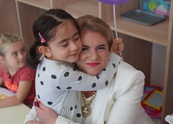 Mesajul Prefectului Claudia Gilia la Început de An Școlar: „Speranță și Educație pentru Viitor”
