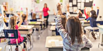 Mesajul Deputatului Carmen Holban pentru Începutul Noului An Școlar: Sprijin, Încredere și Dorința de Succes pentru Toți Elevii și Cadrele Didactice