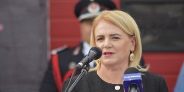 Video- Claudia Gilia, prefectul județului Dâmbovița: Mesaj de apreciere și recunoștință pentru pompieri, eroii care ne oferă siguranță și curaj în fiecare zi!