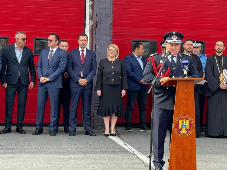 Galerie Foto – Ziua Pompierilor din România: Ceremonie de onorare și recunoaștere a eroilor din Dâmbovița!