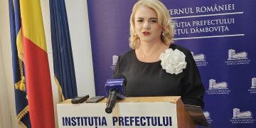 VIDEO – Prefectul Județului Dâmbovița, Claudia GILIA, Anunță Măsuri Cheie pentru Îmbunătățirea Sistemului Educațional la Debutul Noului An Școlar!