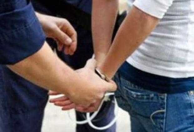 Mandat de arestare preventivă emis pe numele unui bărbat bănuit de nerespectarea măsurilor stabilite printr-un ordin de protecție