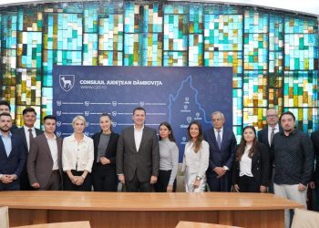 Consiliul Județean Dâmbovița primește noua generație de interni: 9 tineri se alătură echipei pentru programul de internship 2024