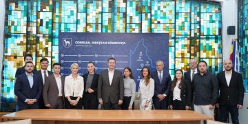 Consiliul Județean Dâmbovița primește noua generație de interni: 9 tineri se alătură echipei pentru programul de internship 2024
