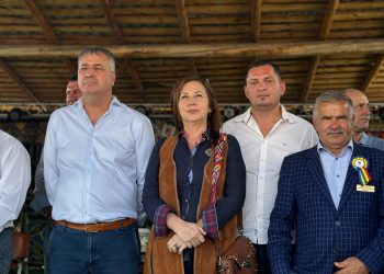 Carmen Holban, alături de comunitatea dâmbovițeană la tradiționalul Răvășitul Oilor