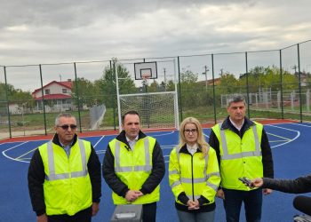 Târgoviște: Finalizarea Terenului de Sport Multifuncțional în Cartierul Sagricom și Proiect pentru Construirea unei Creșe!