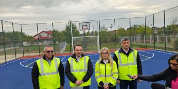 Târgoviște: Finalizarea Terenului de Sport Multifuncțional în Cartierul Sagricom și Proiect pentru Construirea unei Creșe!